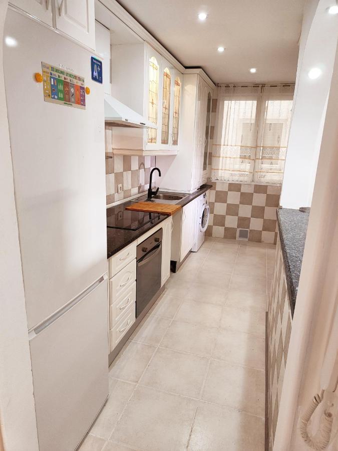 2Bdr Sunny Apartment With Pool And Private Parking In Benalmádena Eksteriør bilde