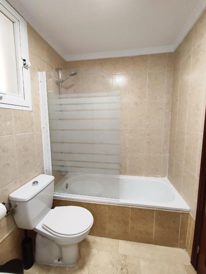 2Bdr Sunny Apartment With Pool And Private Parking In Benalmádena Eksteriør bilde