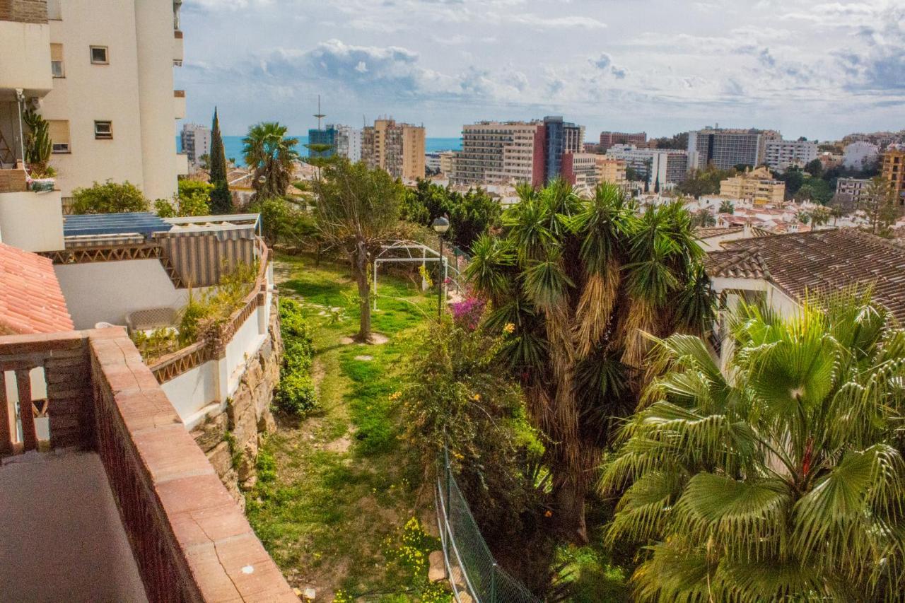 2Bdr Sunny Apartment With Pool And Private Parking In Benalmádena Eksteriør bilde