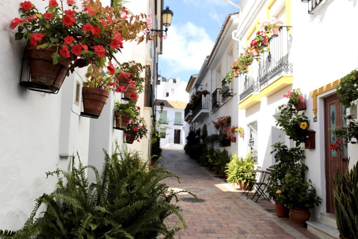 2Bdr Sunny Apartment With Pool And Private Parking In Benalmádena Eksteriør bilde