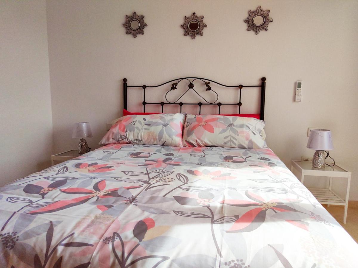 2Bdr Sunny Apartment With Pool And Private Parking In Benalmádena Eksteriør bilde