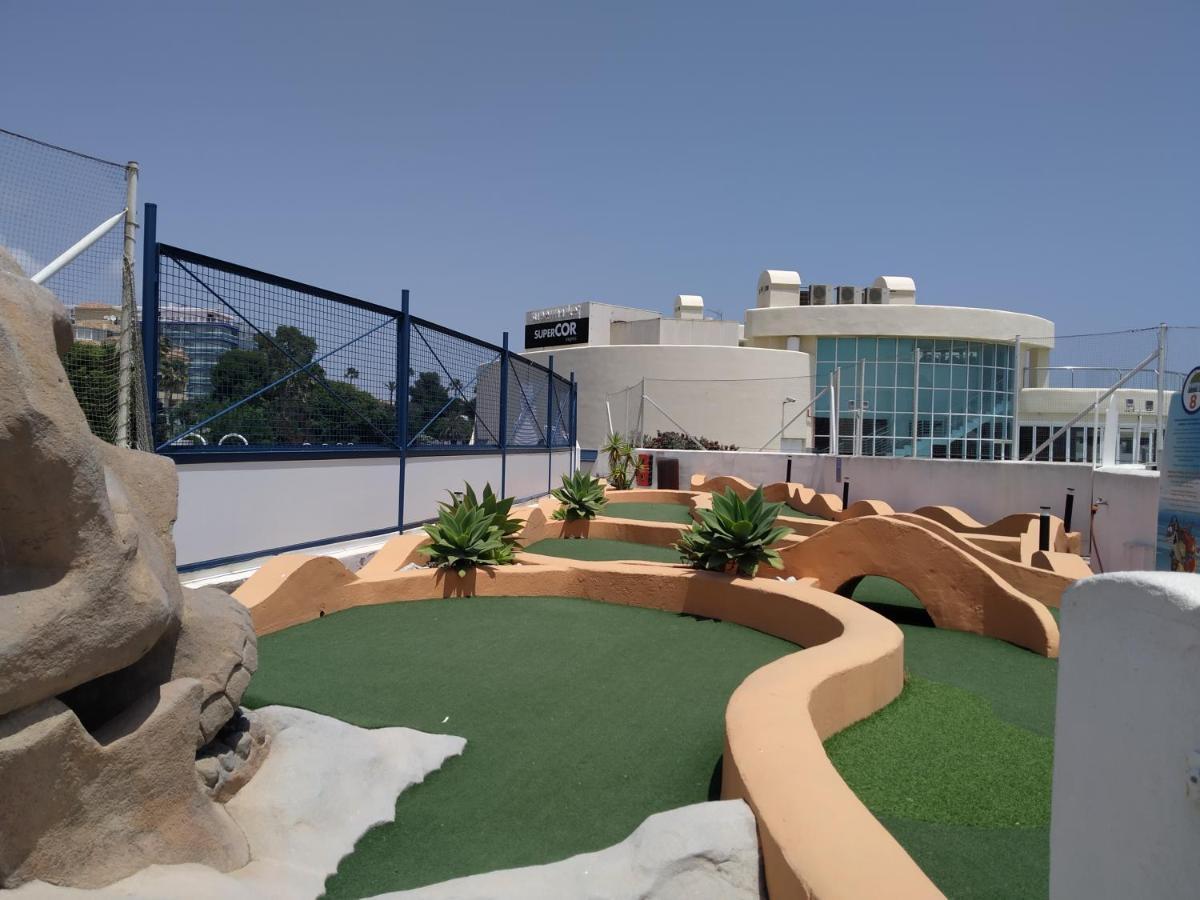 2Bdr Sunny Apartment With Pool And Private Parking In Benalmádena Eksteriør bilde