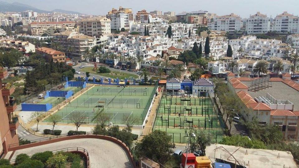 2Bdr Sunny Apartment With Pool And Private Parking In Benalmádena Eksteriør bilde