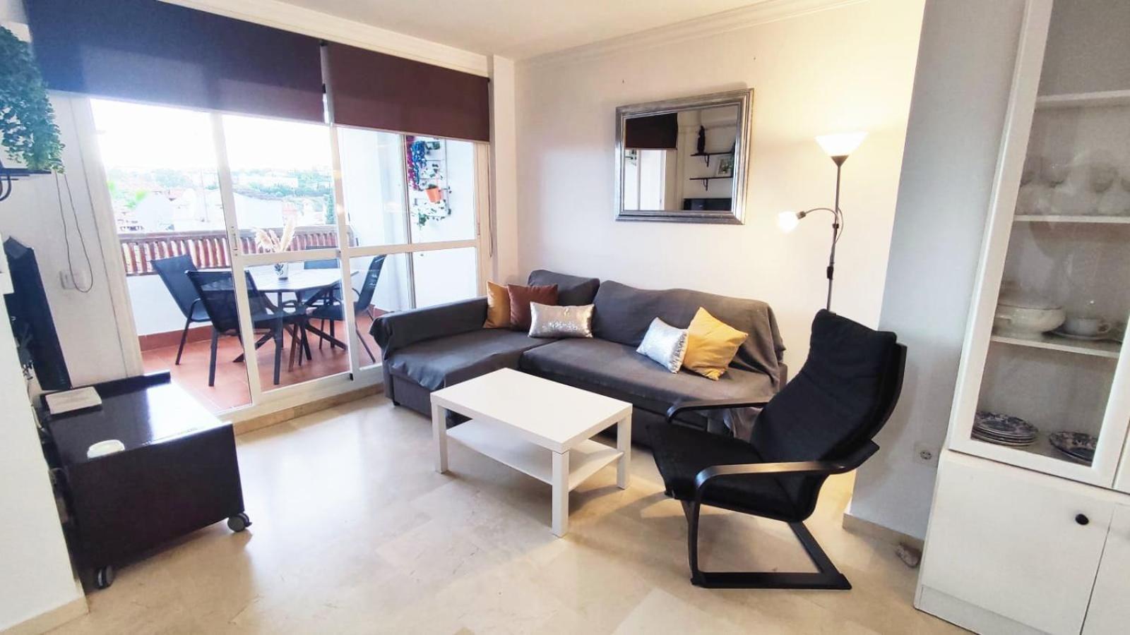 2Bdr Sunny Apartment With Pool And Private Parking In Benalmádena Eksteriør bilde
